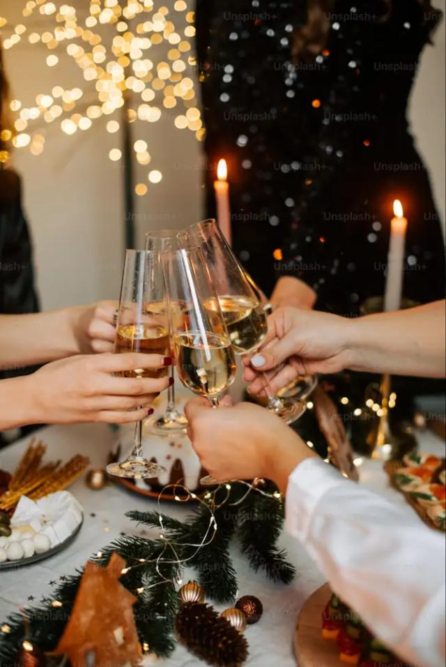 Ideas and Tips for Your Holiday Season Wine-Themed Party