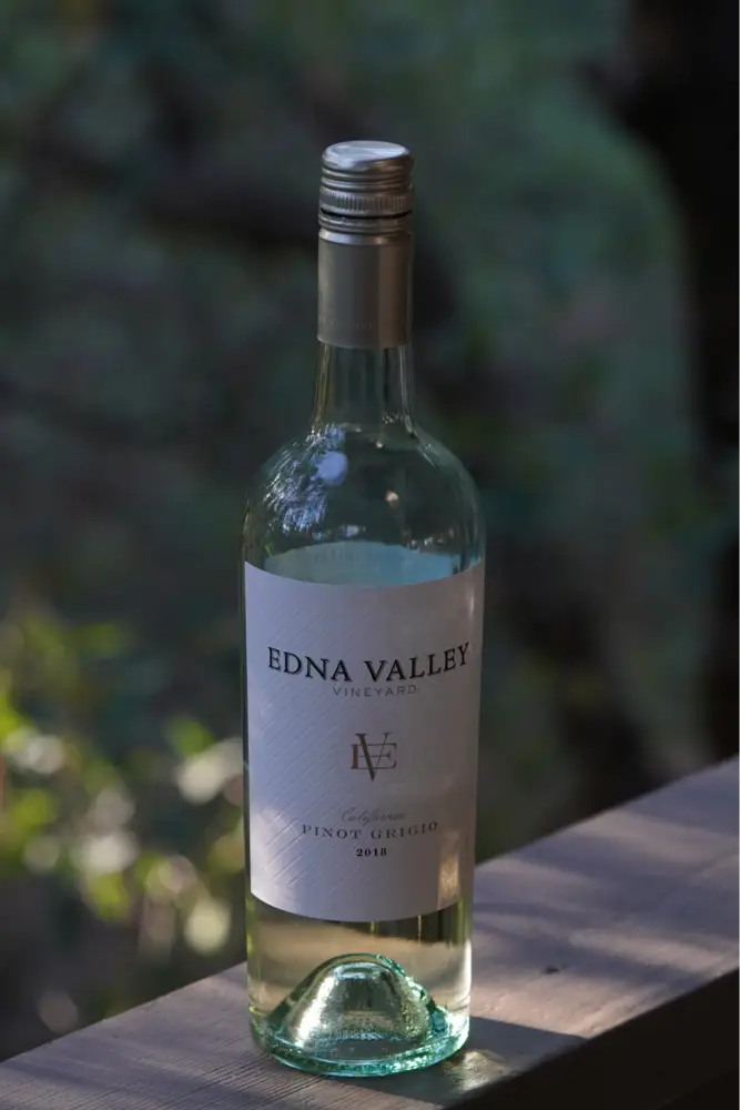 The pale, light style of Pinot Grigio is popular all over the world. (Photo: Donald Teel, Unsplash.com)