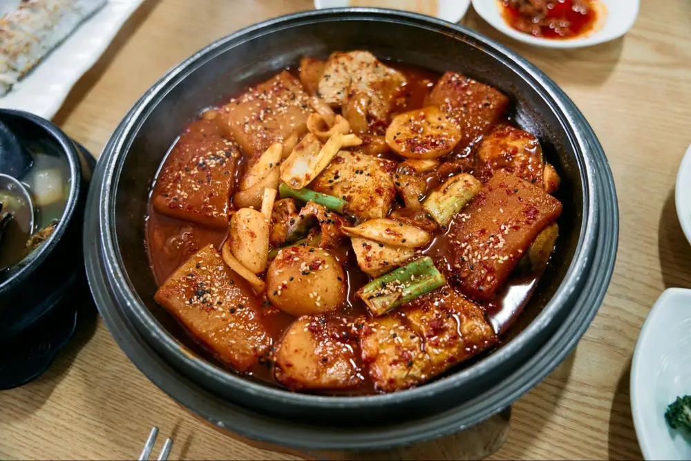 Skin contact wines pair well with complex bold dishes like Bourdain’s beloved Mapo tofu. Photo by kim sung jin on Unsplash