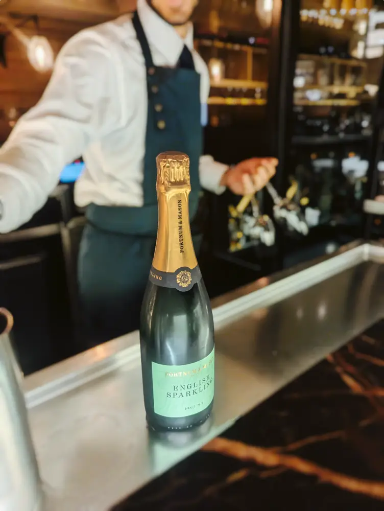 In Mayfair London, almost every bar has a House English Sparkling for wine by the glass (Photo: Krystal Wen)