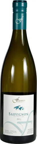 Bottle of Domaine Fournier Père et Fils Sauvignon Blancwith label visible