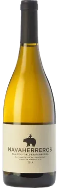 Bottle of Bernabeleva Navaherreros Blancowith label visible