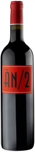 Bottle of Ànima Negra AN/2with label visible