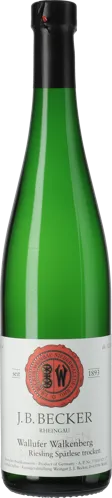 Bottle of J.B. Becker Wallufer Walkenberg Riesling Spätlese trockenwith label visible