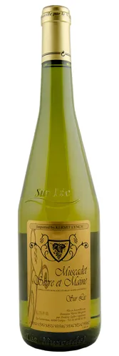Bottle of Domain Brégeon Muscadet Sèvre et Maine Sur Liewith label visible