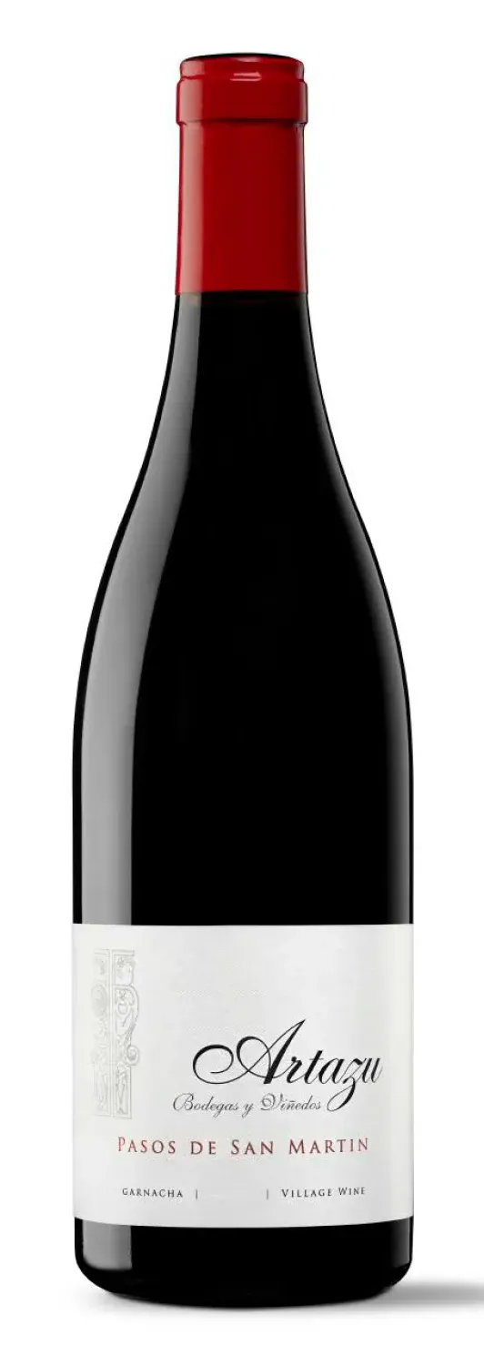 Bottle of Artadi Artazu Pasos de San Martín Garnachawith label visible