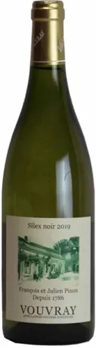 Bottle of Domaine François et Julien Pinon Silex Noir Vouvraywith label visible