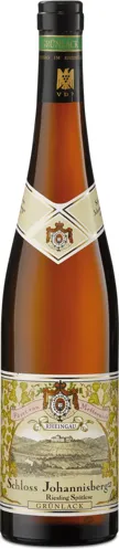 Bottle of Schloss Johannisberg Grünlack Riesling Spätlesewith label visible