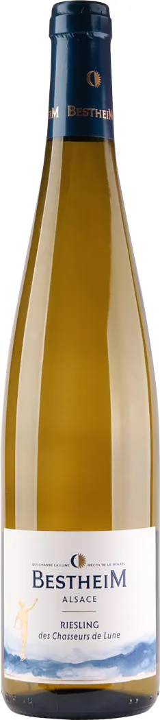 Bottle of Bestheim Gewürztraminer des Chasseurs de Lunewith label visible